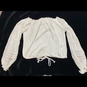 Hollister Scrunched ballon sleeved off-shoulder top